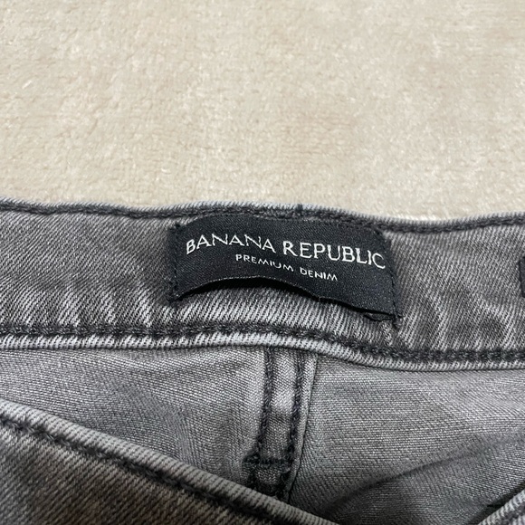 🩶PETITE🩶 Banana Republic Women's Gray Ankle Jeans - Picture 4 of 4